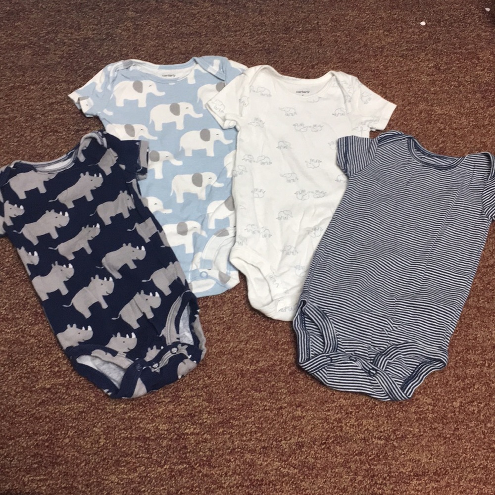 🛍5/$20🛍Carters 6 Month T-Shirt Onsies